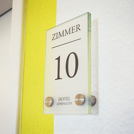Hotel Loewenguth モンタバウアー エクステリア 写真